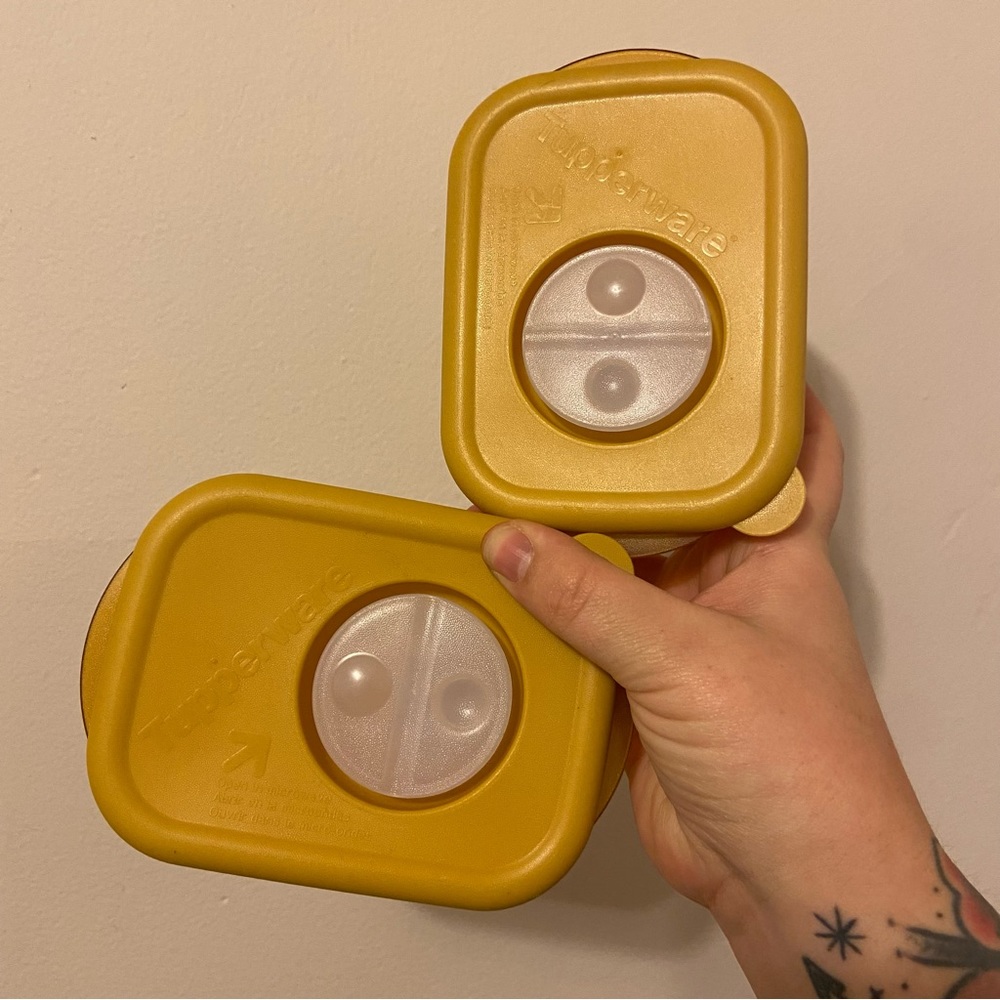 Yellow Mustard Tupperware Vented Lid Container 2 Pack